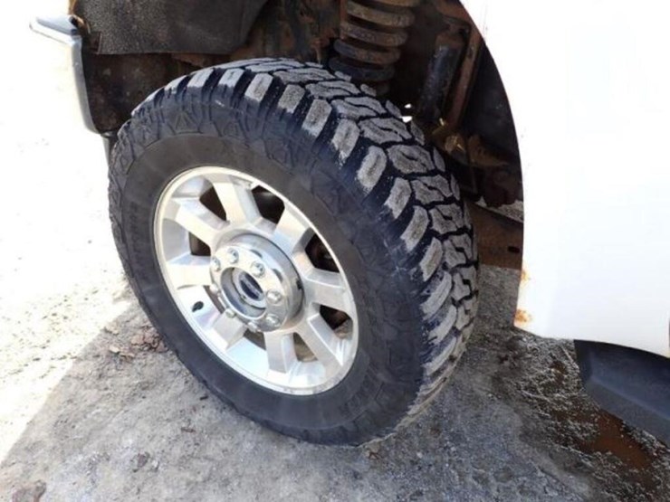 2010-ford-f350-xlt-image-30