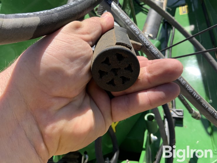 2022-john-deere-fc12e-image-15