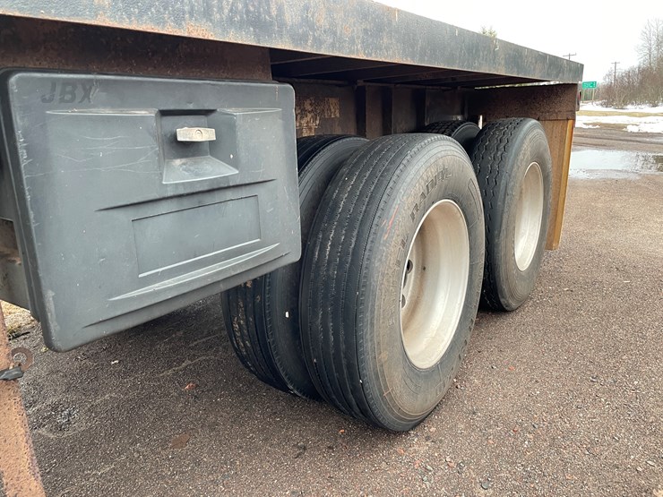 #290-•-2005-great-lakes-(3)-axle-pup-trailer-(has-mi-title)-(marenisco,-mi)-image-17