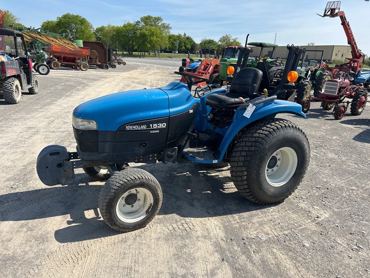 new-holland-1530-image-1