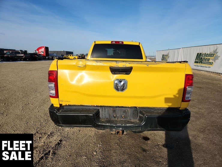 2019-dodge-2500-image-8