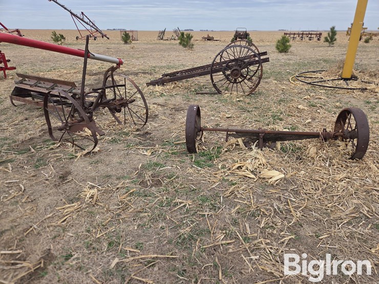 antique-farm-equipment-image-7