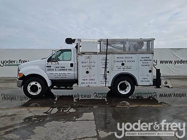 2006-ford-f750-image-3