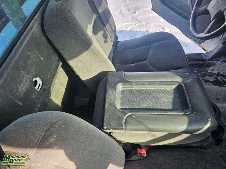 2006-gmc-sierra-2500hd-image-22