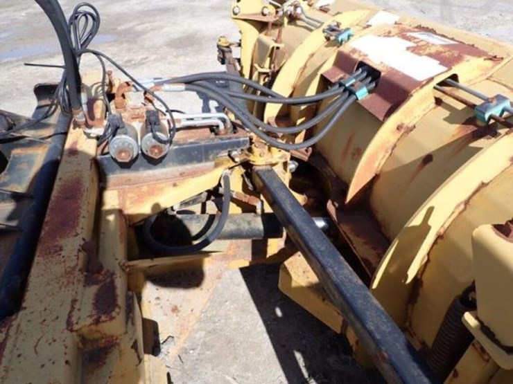 2012-new-holland-t4.75-image-39