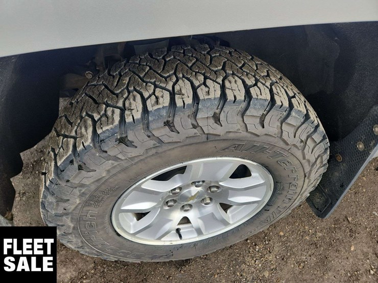 2018-chevrolet-silverado-1500-image-12