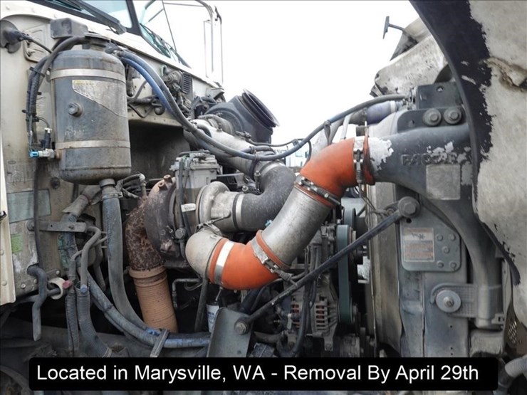 2011-peterbilt-348-image-20