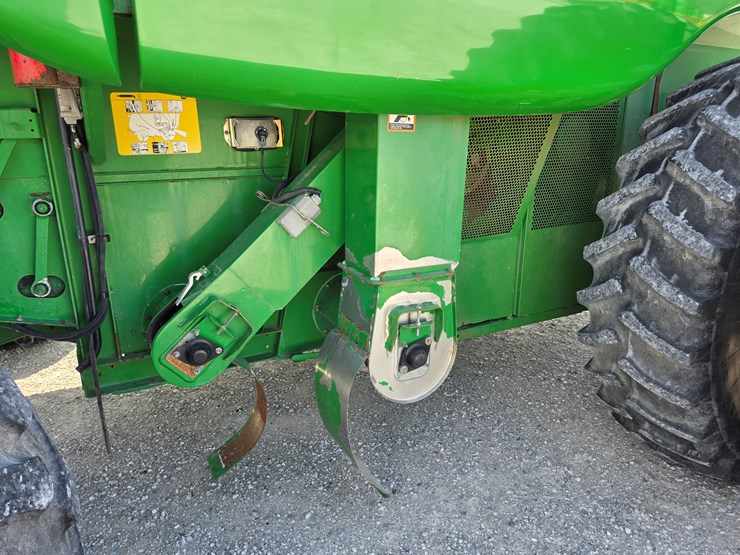 2005-john-deere-9860-sts-image-24