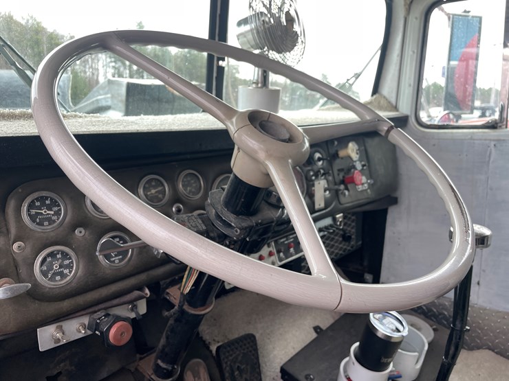 #246-•-1961-kenworth-truck-tractor-(has-nd-title)-(mora,-mn)-image-24