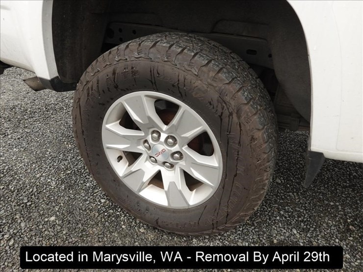 2017-gmc-canyon-image-12