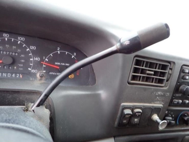 2006-ford-f650-xlt-image-14