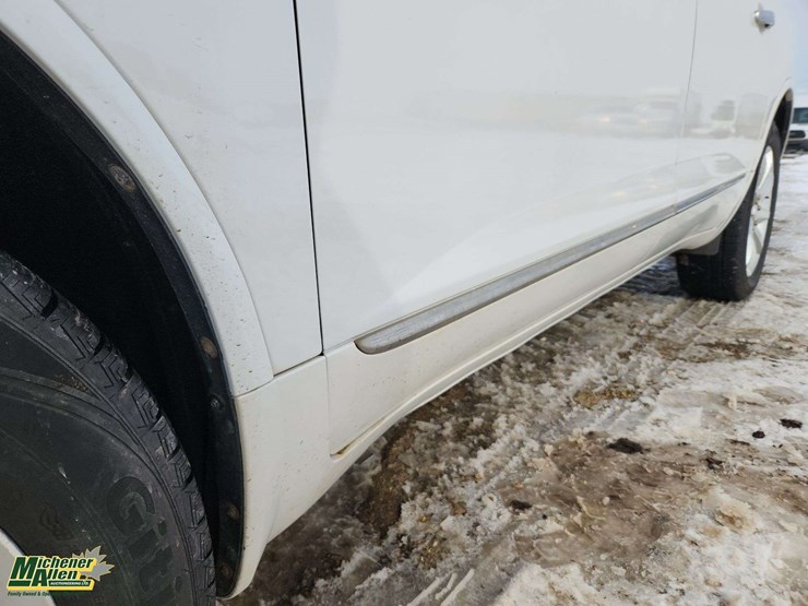 2017-buick-enclave-image-35