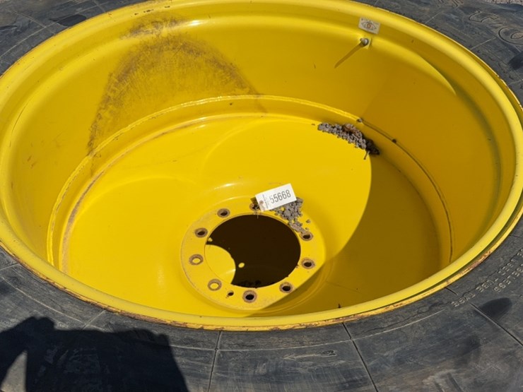 #3017-•-qty-(2)-20.2-42-tractor-tires-image-3