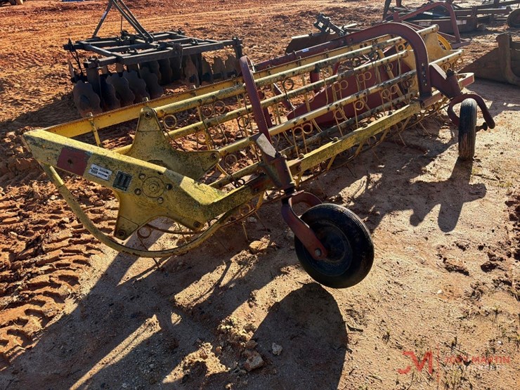 new-holland-57-image-3