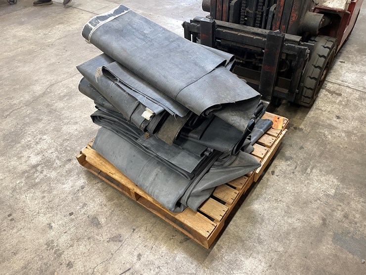 #2583-•-pallet-of-misc.-rubber-(columbia-heights,-mn)-image-3