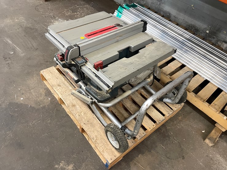 #2554-•-bosch-table-saw-(columbia-heights,-mn)-image-4