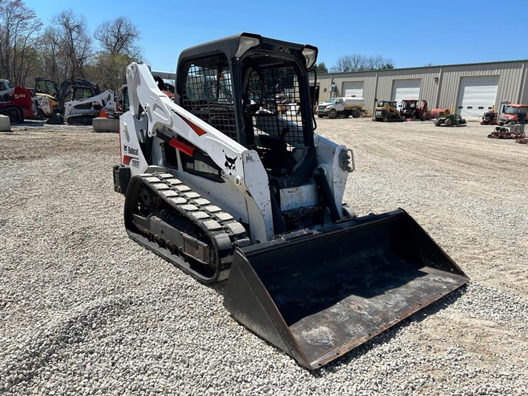 2020-bobcat-t595-image-6