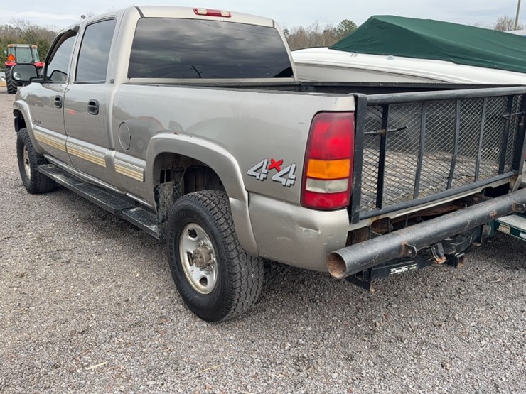 2002-chevrolet-2500-image-8