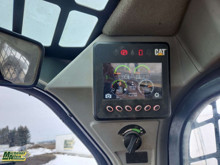 caterpillar-262d3-image-7