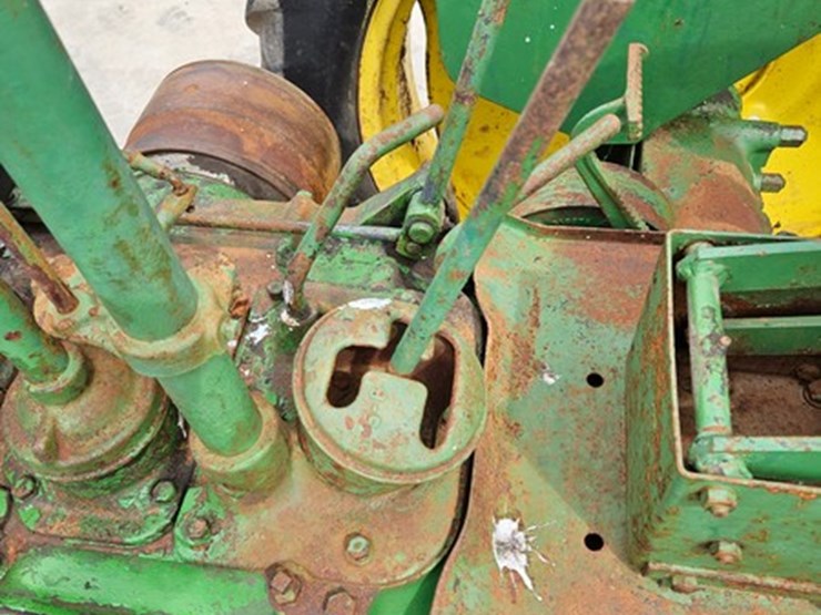 john-deere-model-b-image-30