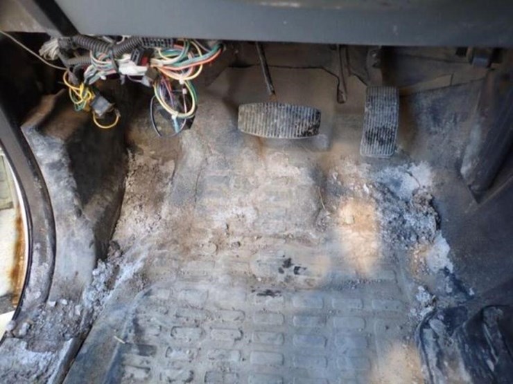 2016-ford-f750-image-14