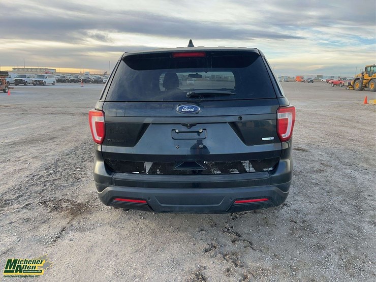 2018-ford-explorer-image-6