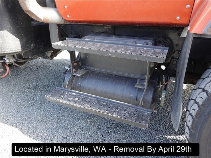 2005-international-7600-image-50