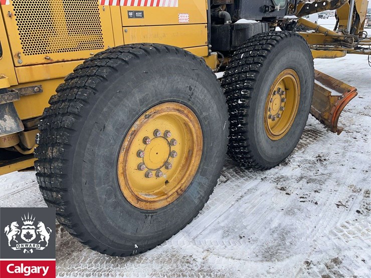 2011-caterpillar-140m-image-11