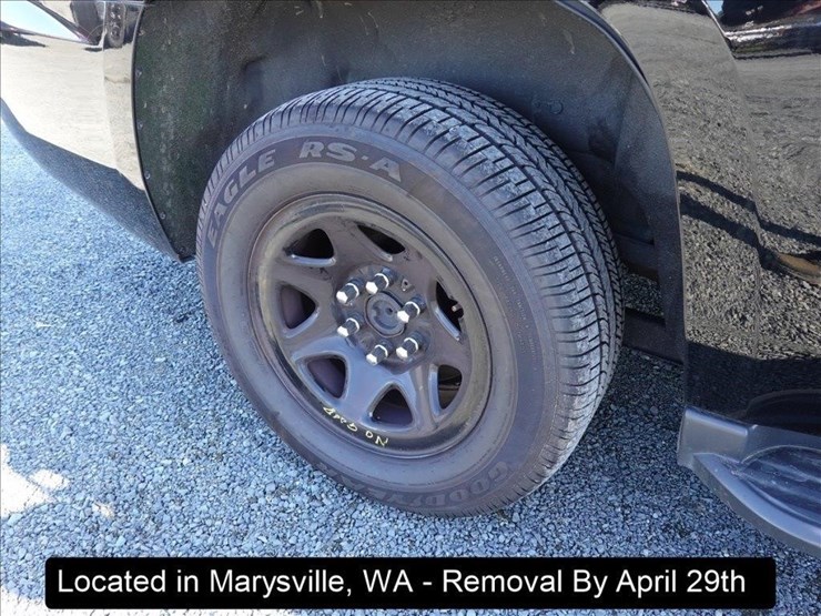 2018-chevrolet-tahoe-image-21