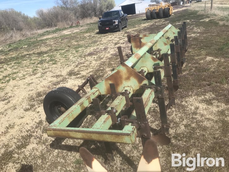 bigham-brothers-s-389-7-row-3-bar-cultivator-image-8