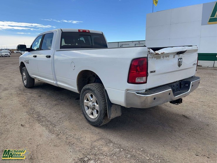 2014-dodge-2500-image-3