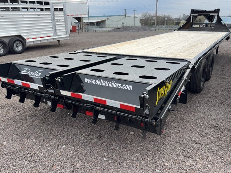 #3005-•-2025-delta-30'-gooseneck-trailer-image-5