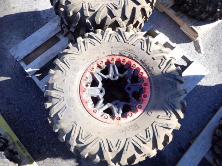 qty-of-(4)-maxxis-big-horn-2.0-side-by-side-image-6