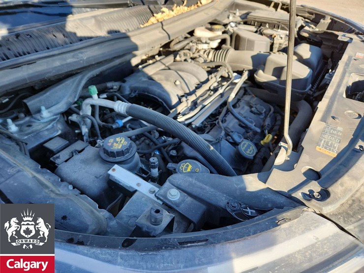 2018-ford-explorer-image-26