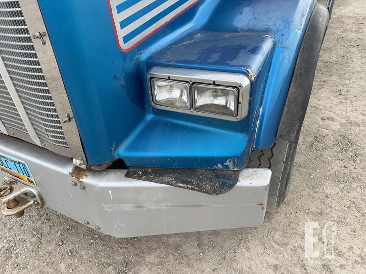 1998-kenworth-t800-image-31