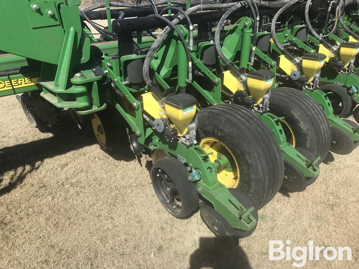 2012-john-deere-1770nt-ccs-image-18