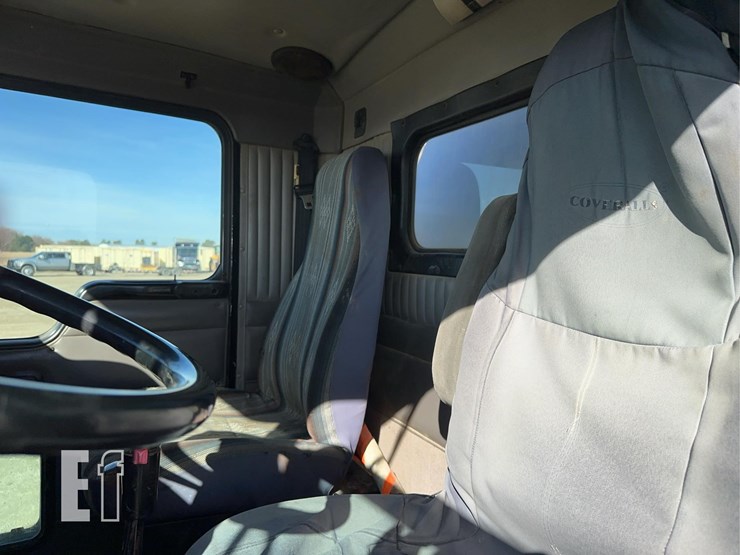 2003-kenworth-t800-image-50