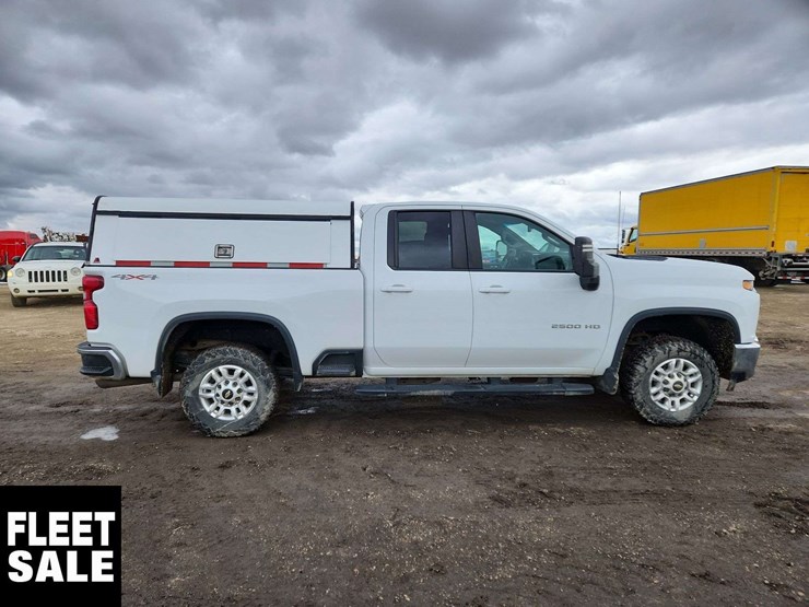 2021-chevrolet-silverado-2500hd-image-25