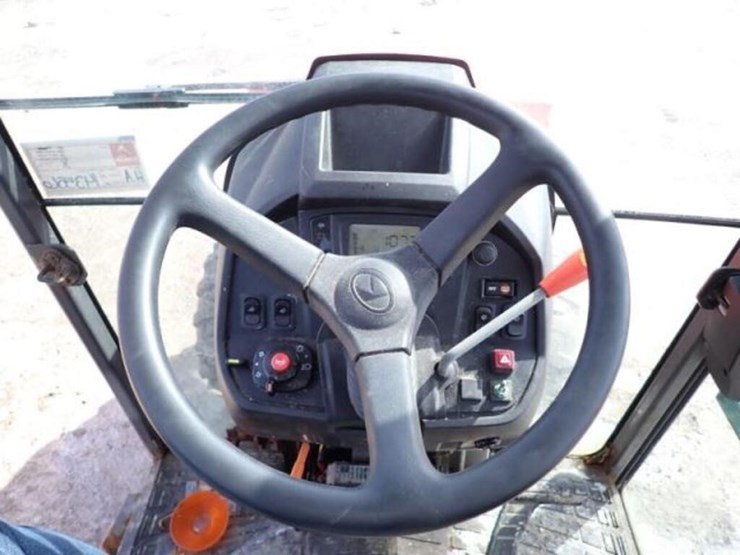 2017-kubota-b2650hsd-image-14