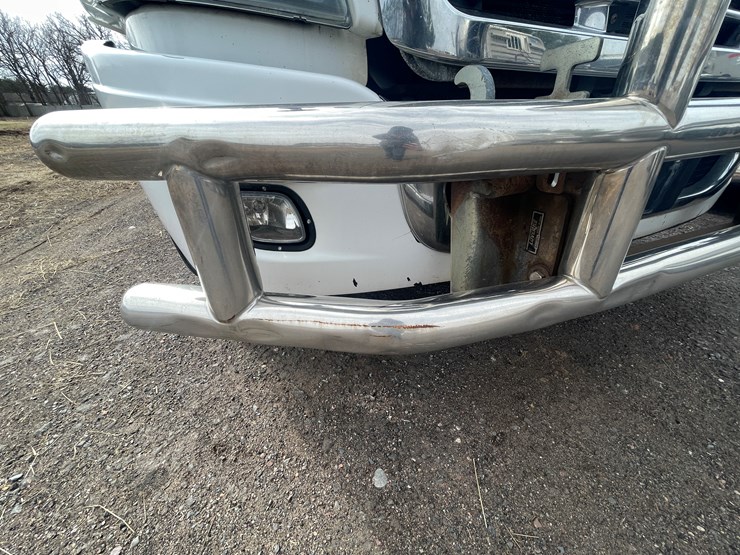 #232-•-2016-freightliner-truck-tractor-(has-wi-title)-(mora,-mn)-image-9