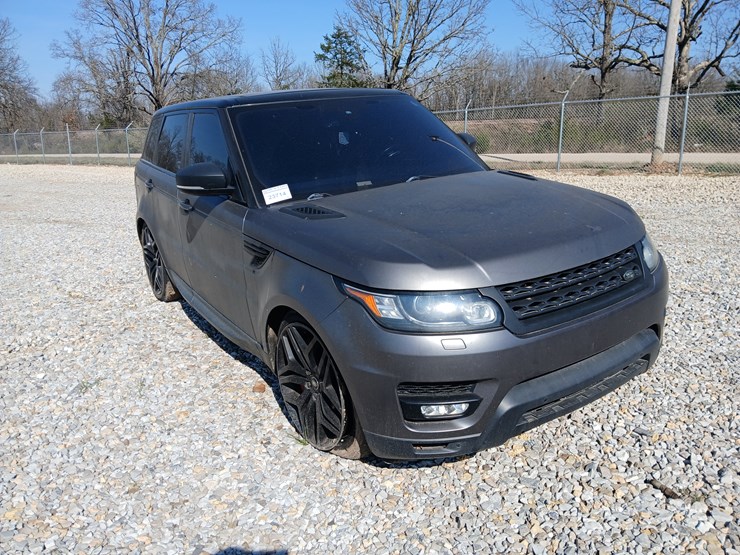 2016-land-rover-range-rover-image-13