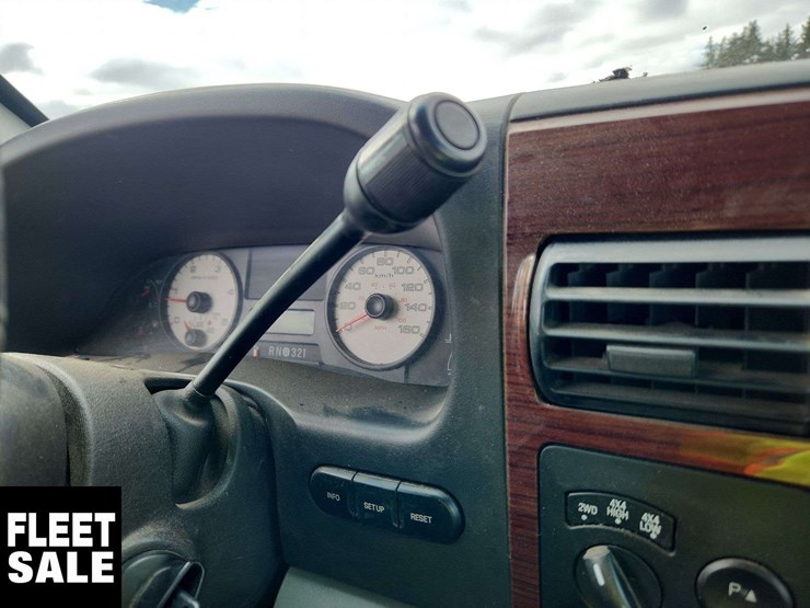 2006-ford-f350-image-23