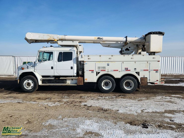 2004-freightliner-fl80-image-6