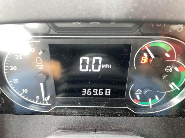 2019-john-deere-5090m-image-63