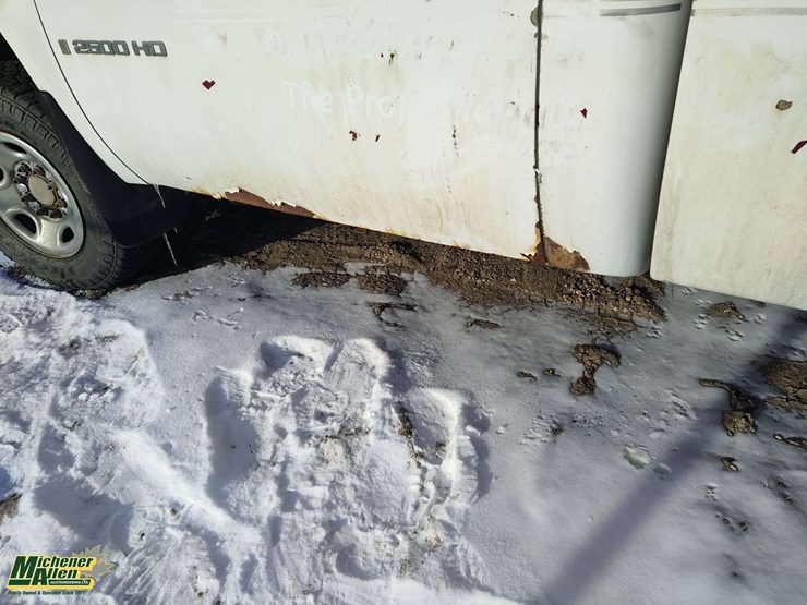 2009-gmc-sierra-2500hd-image-24