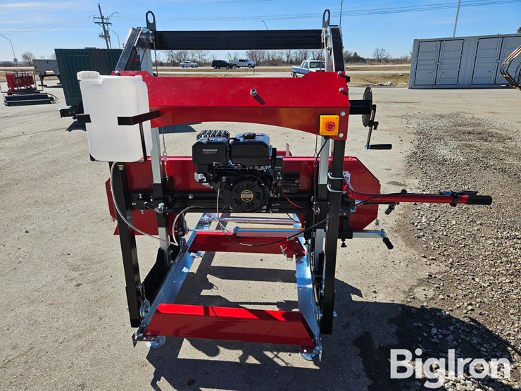 2025-massey-ferguson-730-image-6