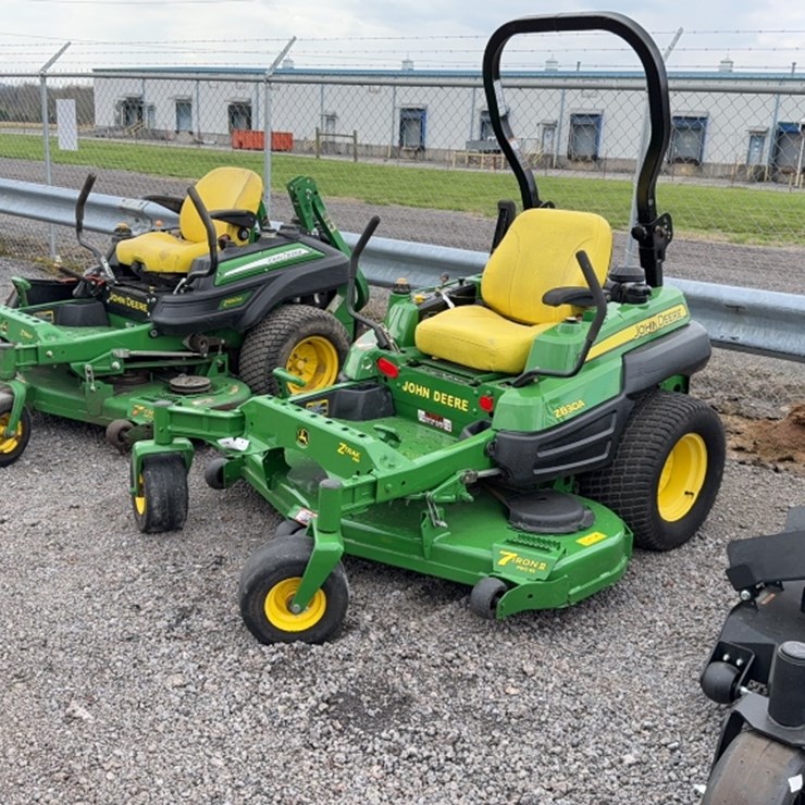 JOHN DEERE Z830A