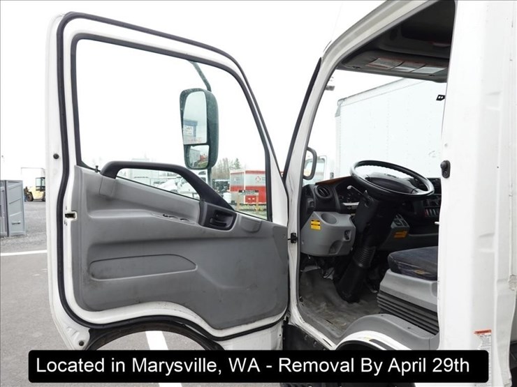 2018-hino-195-image-3