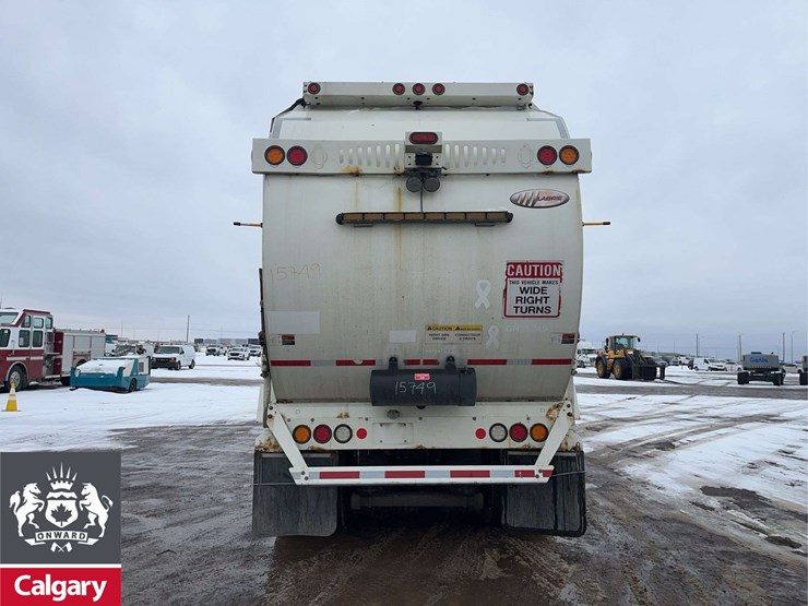 2017-international-workstar-7400-image-4