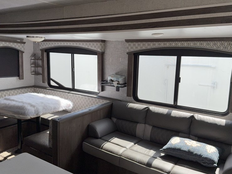 #3001-•-2021-forest-river-30'-bumper-pull-camper-image-17